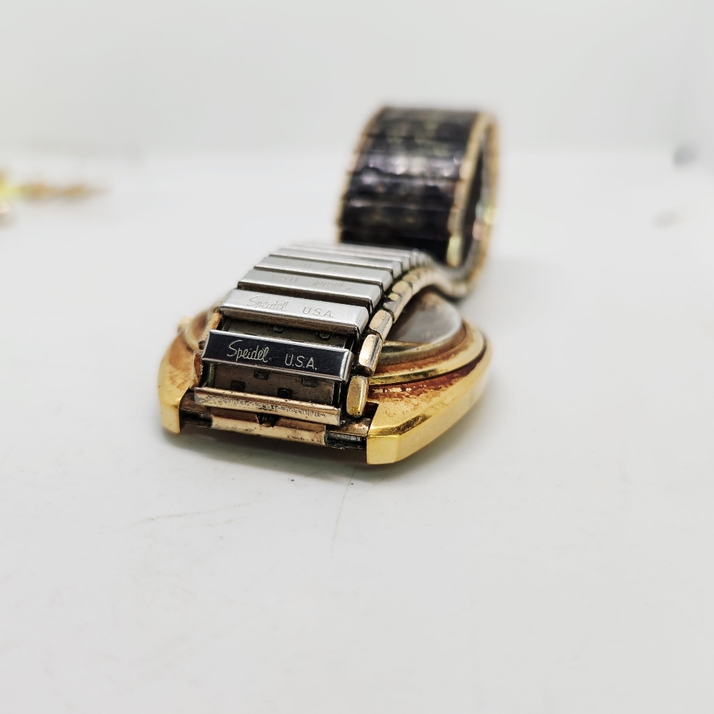 Omega Constellation f300Hz Electronic Chronometer 1250 Vintage Watch 198.002 - Picture 4 of 13